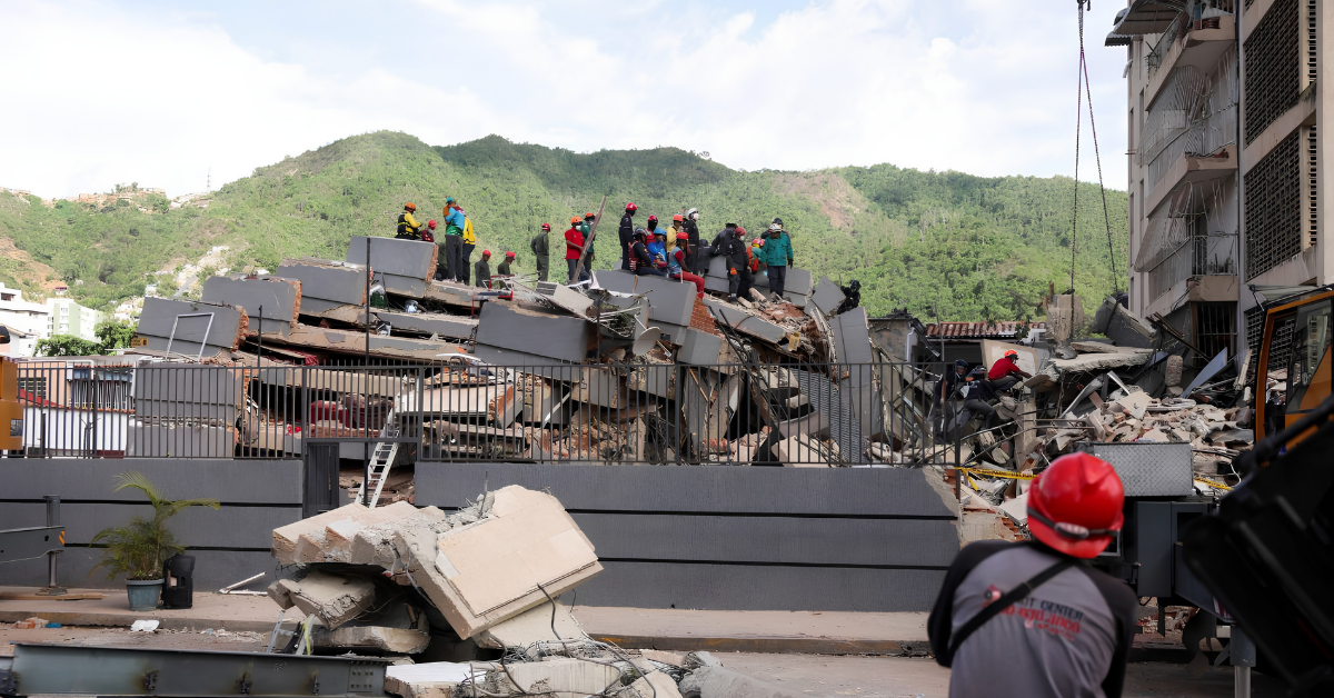 Rescue workers searching rubble after the Venezuela earthquake, 